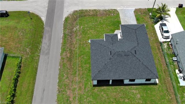2800 33RD STREET SW, Lehigh Acres, FL 33976