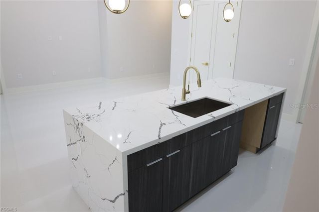 2800 33RD STREET SW, Lehigh Acres, FL 33976