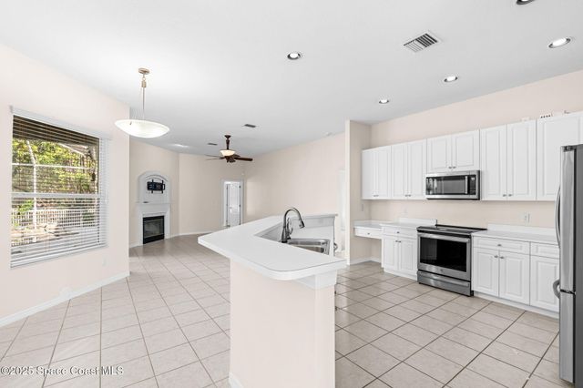 943 Carriage Hill Road, Melbourne, FL 32940