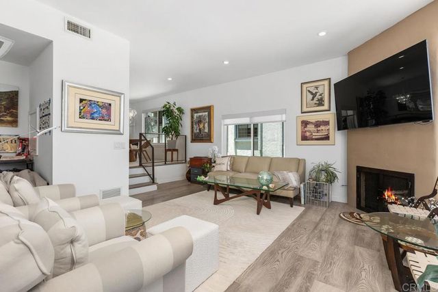 2326 La Costa Avenue A, Carlsbad, CA 92009