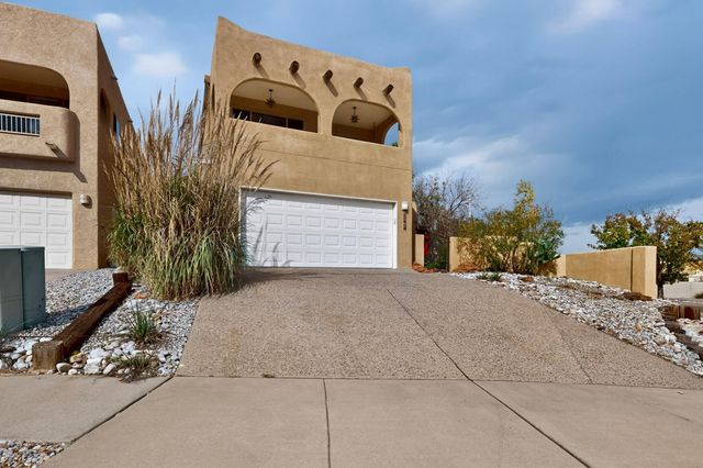 5151 Mirada Drive NW, Albuquerque, NM 87120
