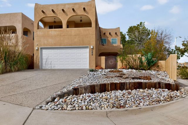 5151 Mirada Drive NW, Albuquerque, NM 87120