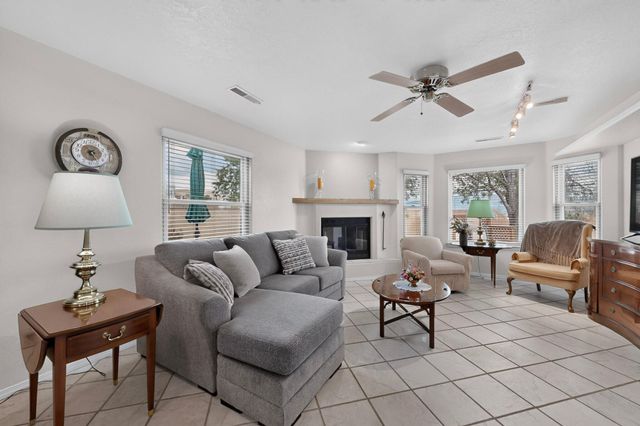 5151 Mirada Drive NW, Albuquerque, NM 87120