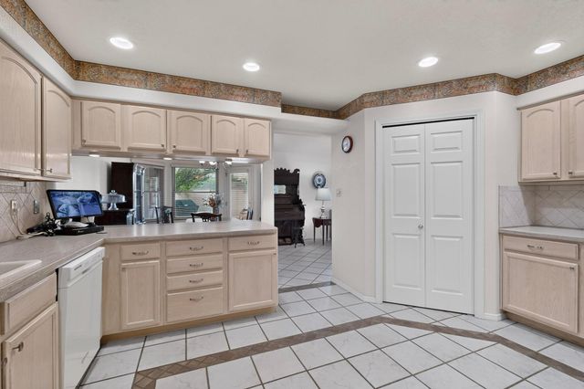 5151 Mirada Drive NW, Albuquerque, NM 87120
