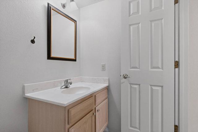 5151 Mirada Drive NW, Albuquerque, NM 87120