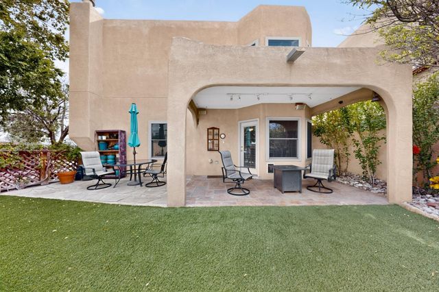 5151 Mirada Drive NW, Albuquerque, NM 87120