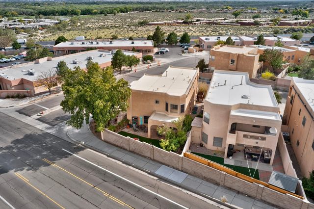 5151 Mirada Drive NW, Albuquerque, NM 87120