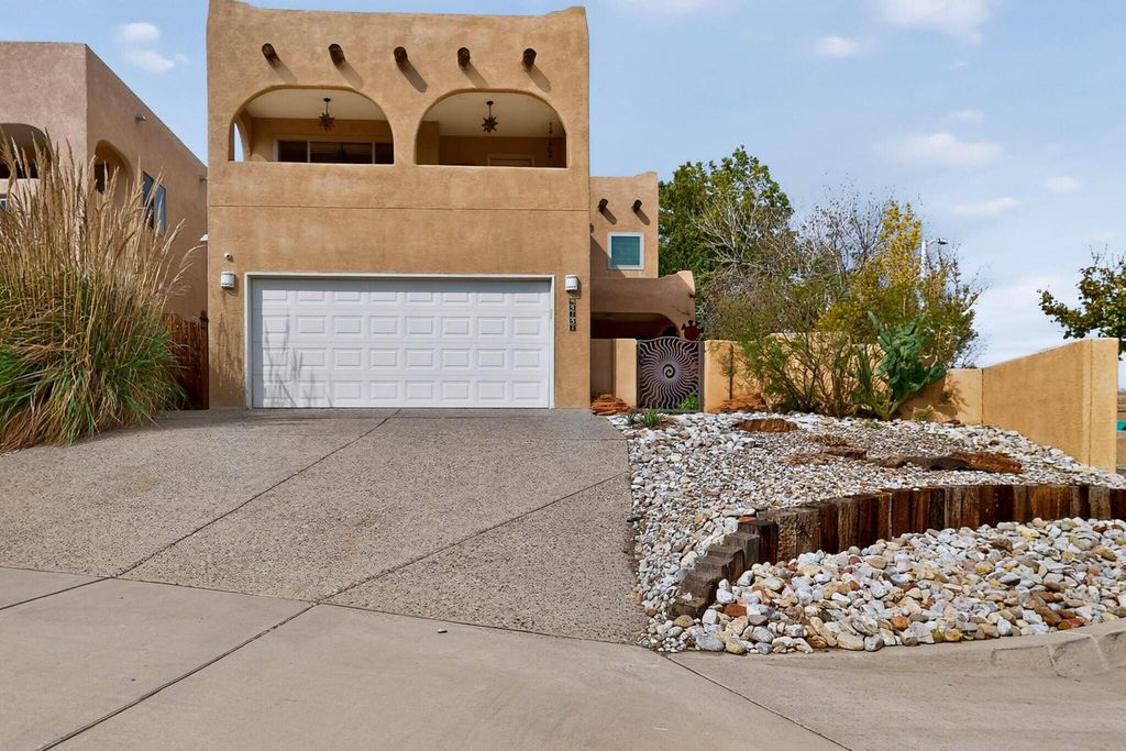 5151 Mirada Drive NW, Albuquerque, NM 87120