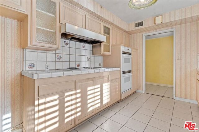 14905 Jadestone Drive, Sherman Oaks, CA 91403