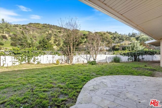 14905 Jadestone Drive, Sherman Oaks, CA 91403
