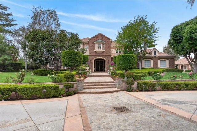 6952 Royal Hunt Ridge, Riverside, CA 92506