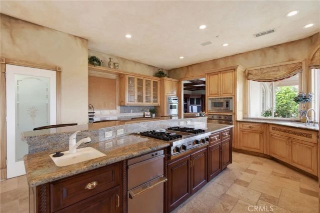 6952 Royal Hunt Ridge, Riverside, CA 92506
