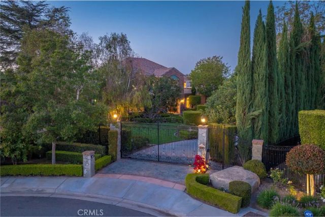 6952 Royal Hunt Ridge, Riverside, CA 92506
