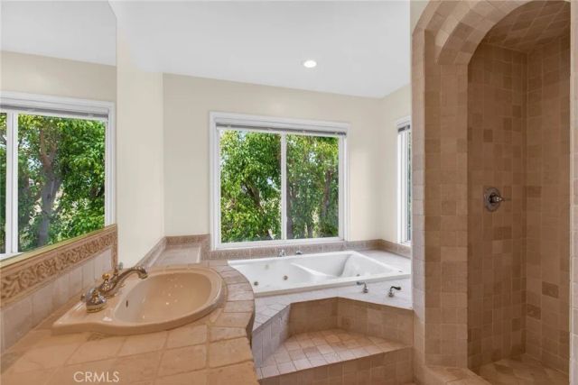 6952 Royal Hunt Ridge, Riverside, CA 92506