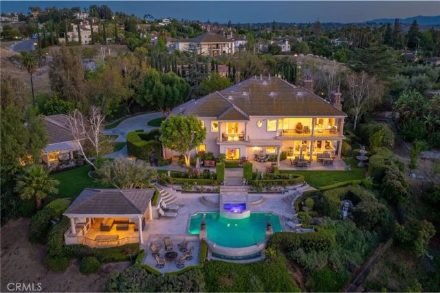 6952 Royal Hunt Ridge, Riverside, CA 92506