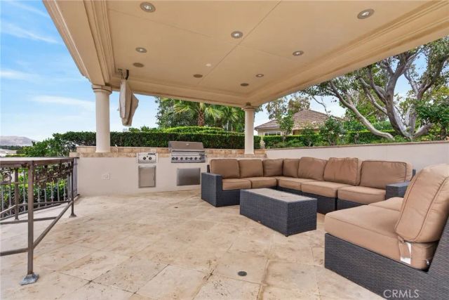 6952 Royal Hunt Ridge, Riverside, CA 92506