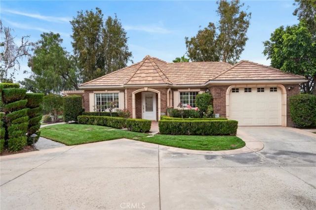 6952 Royal Hunt Ridge, Riverside, CA 92506