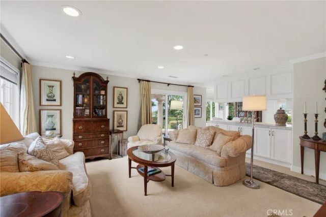 6952 Royal Hunt Ridge, Riverside, CA 92506