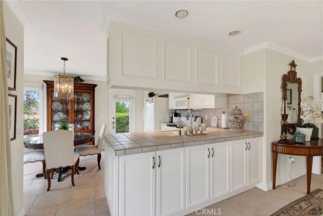 6952 Royal Hunt Ridge, Riverside, CA 92506