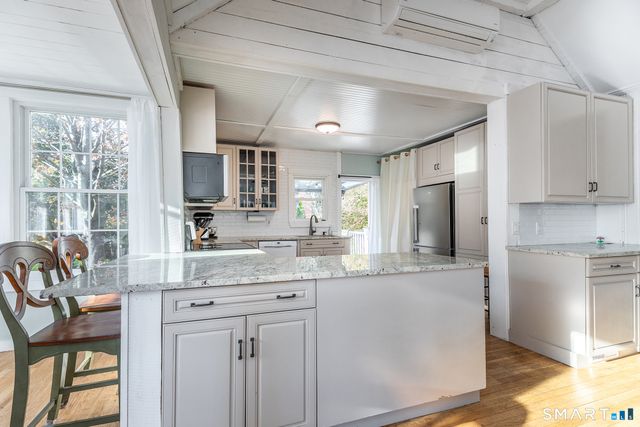 5 Windmill Road, New Fairfield, CT 06812