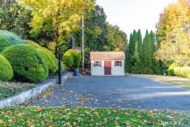 5 Windmill Road, New Fairfield, CT 06812
