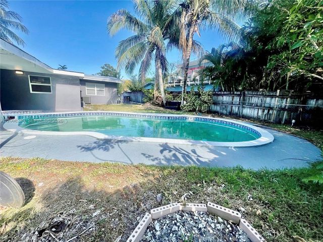1649 NE 8th Ave 1, Fort Lauderdale, FL 33305
