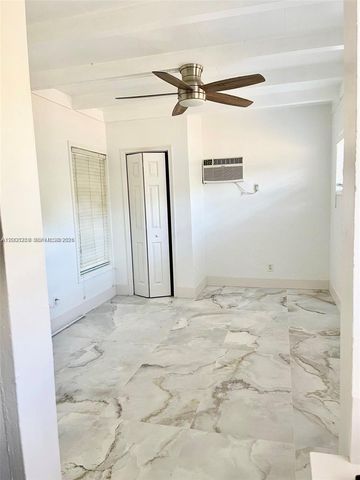 1649 NE 8th Ave 1, Fort Lauderdale, FL 33305