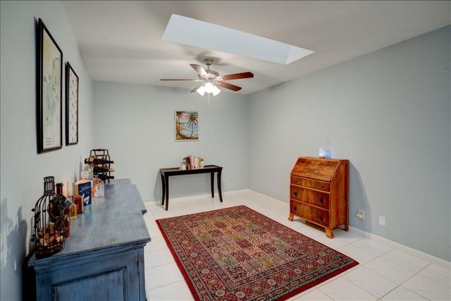 2641 Gately Drive W 1902, West Palm Beach, FL 33415