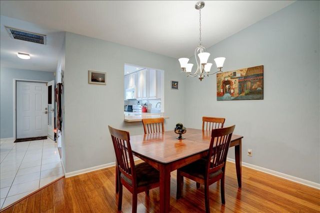 2641 Gately Drive W 1902, West Palm Beach, FL 33415