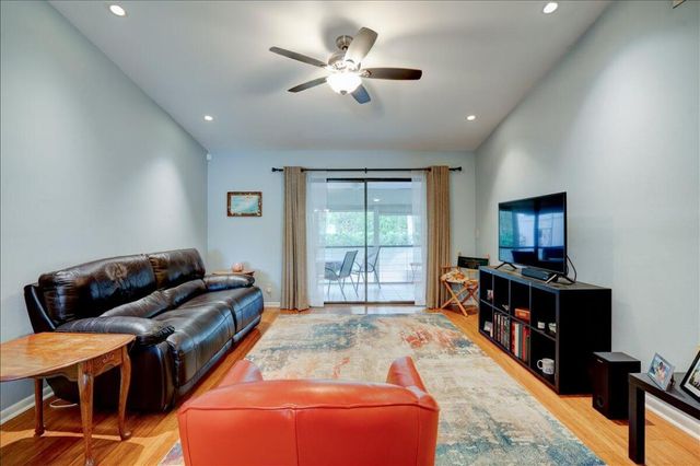 2641 Gately Drive W 1902, West Palm Beach, FL 33415