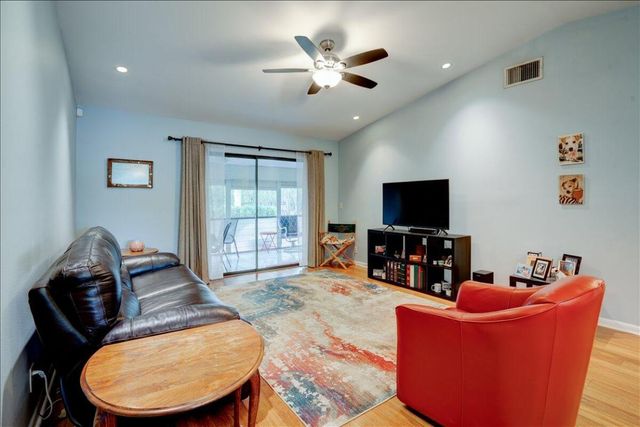 2641 Gately Drive W 1902, West Palm Beach, FL 33415