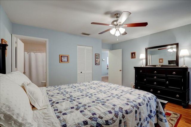 2641 Gately Drive W 1902, West Palm Beach, FL 33415