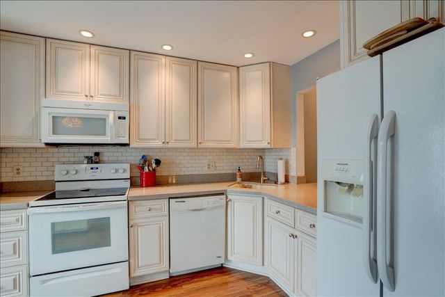 2641 Gately Drive W 1902, West Palm Beach, FL 33415