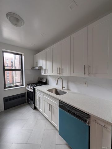 80-09 35th Avenue C17, Jackson Heights, NY 11372