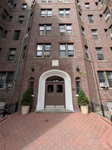 80-09 35th Avenue C17, Jackson Heights, NY 11372