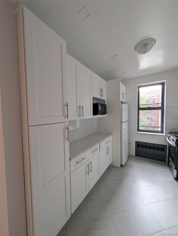 80-09 35th Avenue C17, Jackson Heights, NY 11372