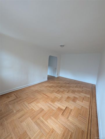 80-09 35th Avenue C17, Jackson Heights, NY 11372