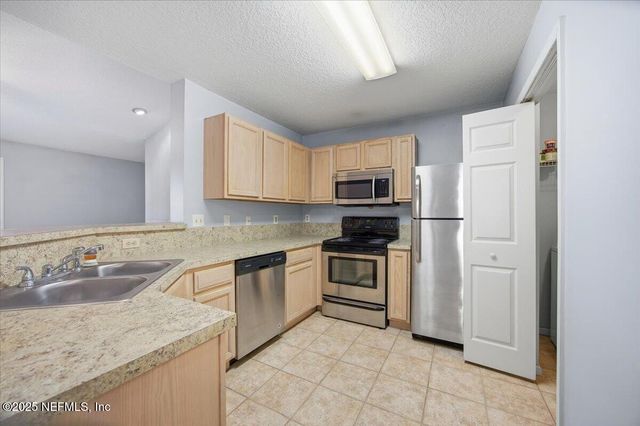 13715 RICHMOND PARK Drive N 507, Jacksonville, FL 32224