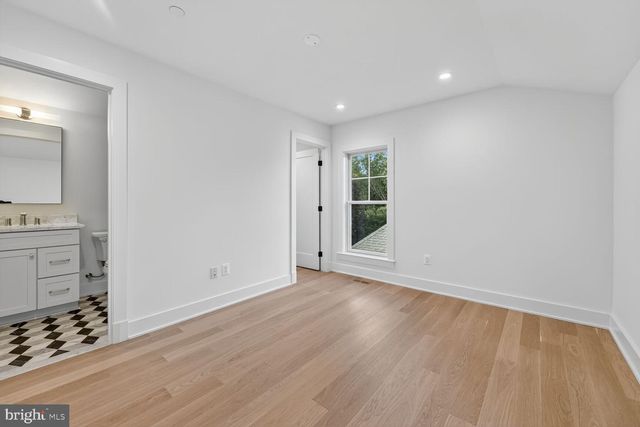 7804 CUSTER RD, Bethesda, MD 20814