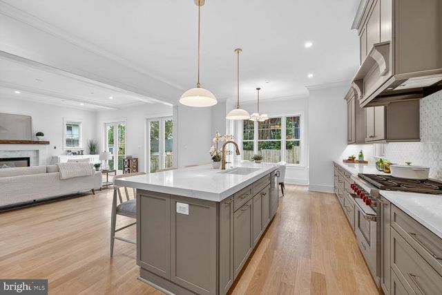 7804 CUSTER RD, Bethesda, MD 20814