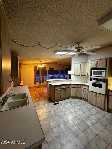 3500 S TOMAHAWK Road 110, Apache Junction, AZ 85119