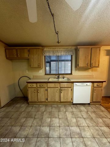 3500 S TOMAHAWK Road 110, Apache Junction, AZ 85119