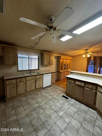 3500 S TOMAHAWK Road 110, Apache Junction, AZ 85119