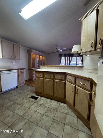 3500 S TOMAHAWK Road 110, Apache Junction, AZ 85119