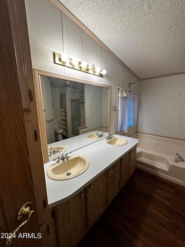 3500 S TOMAHAWK Road 110, Apache Junction, AZ 85119