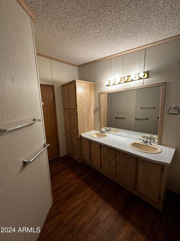 3500 S TOMAHAWK Road 110, Apache Junction, AZ 85119