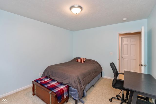 1977 Sophia Lane, Seymour, IN 47274