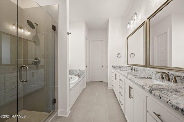 106 Manor House Lane, Lafayette, LA 70507