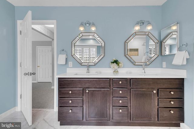 12 CLARION CT, Cockeysville, MD 21030