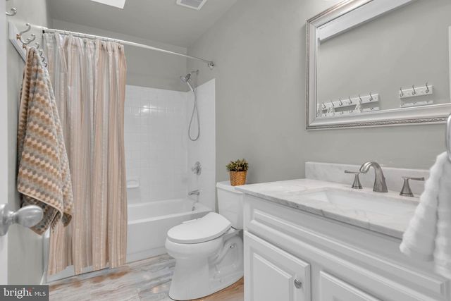 12 CLARION CT, Cockeysville, MD 21030